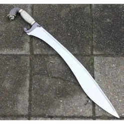 Falcata Mit Löwenköpfen